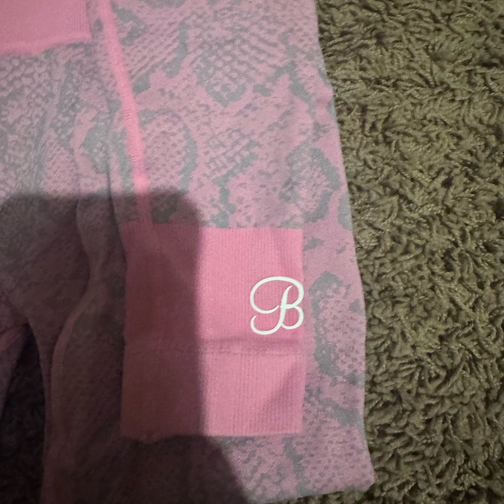 Bombshell Sportswear Pink Activewear Set - Picture 2 of 4